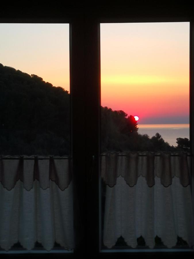 Florinda Lemon'S Suite Cervo Exteriör bild