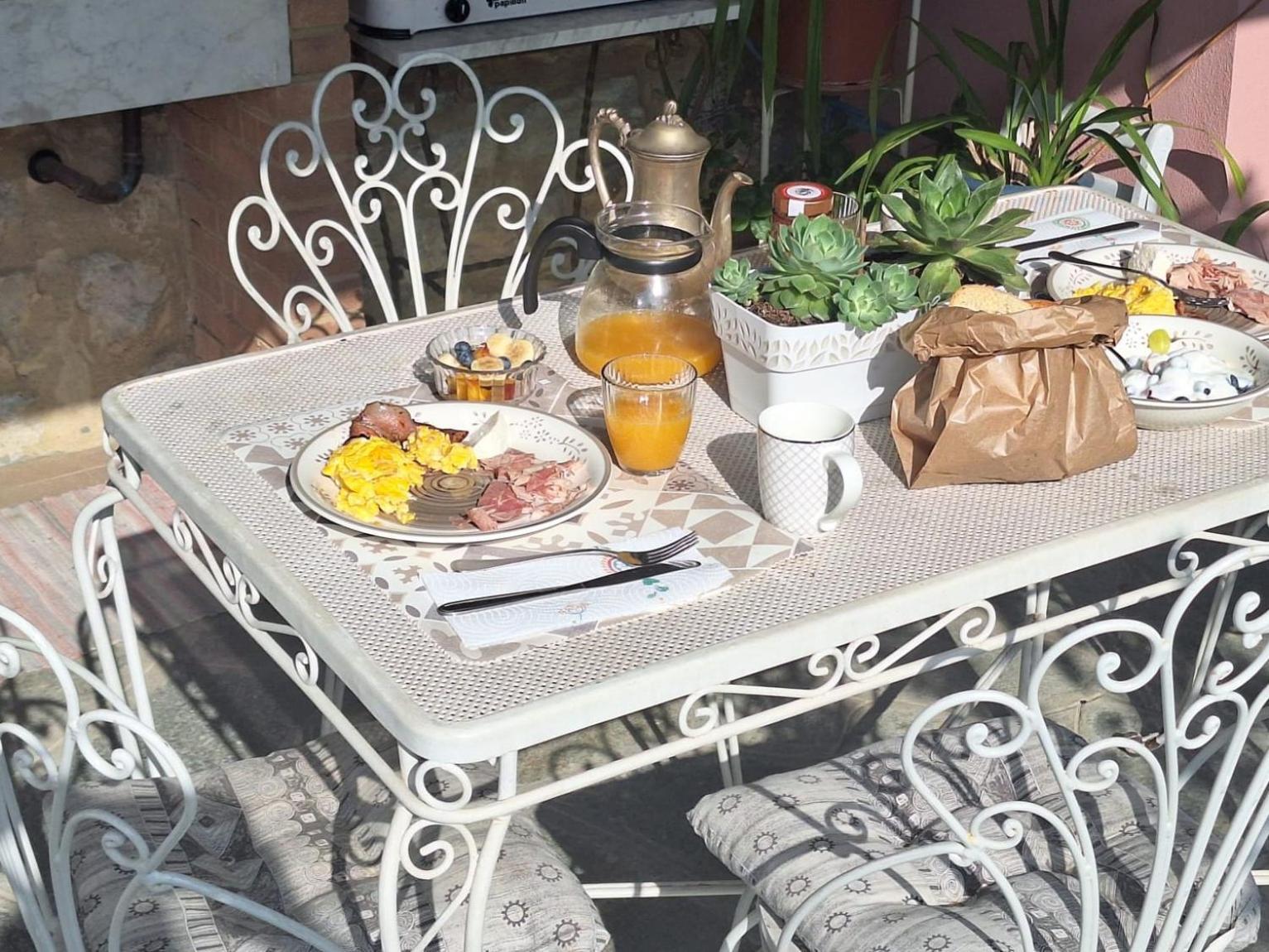 Florinda Lemon'S Suite Cervo Exteriör bild